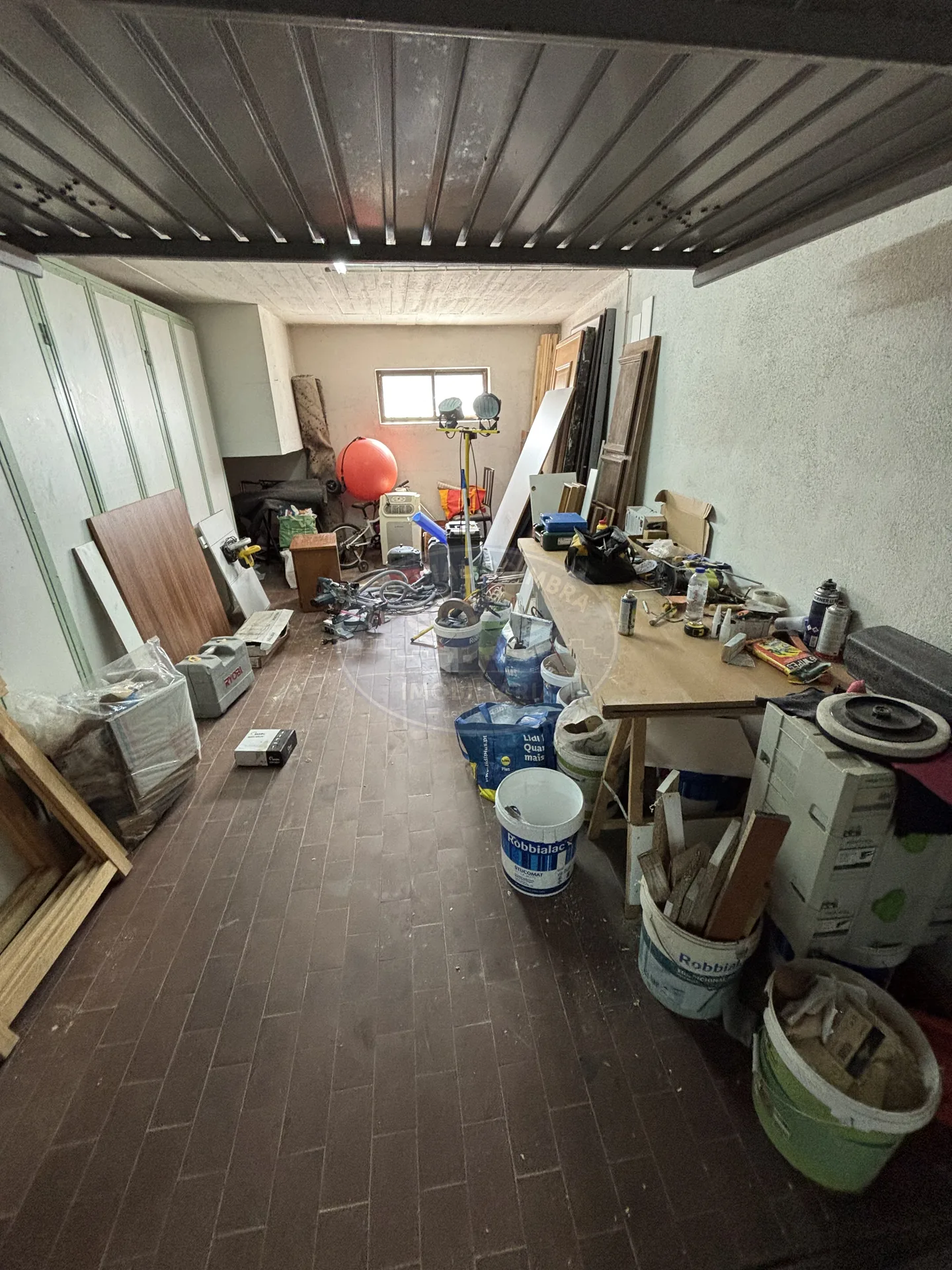 Garage for sale in the centre of Montijo