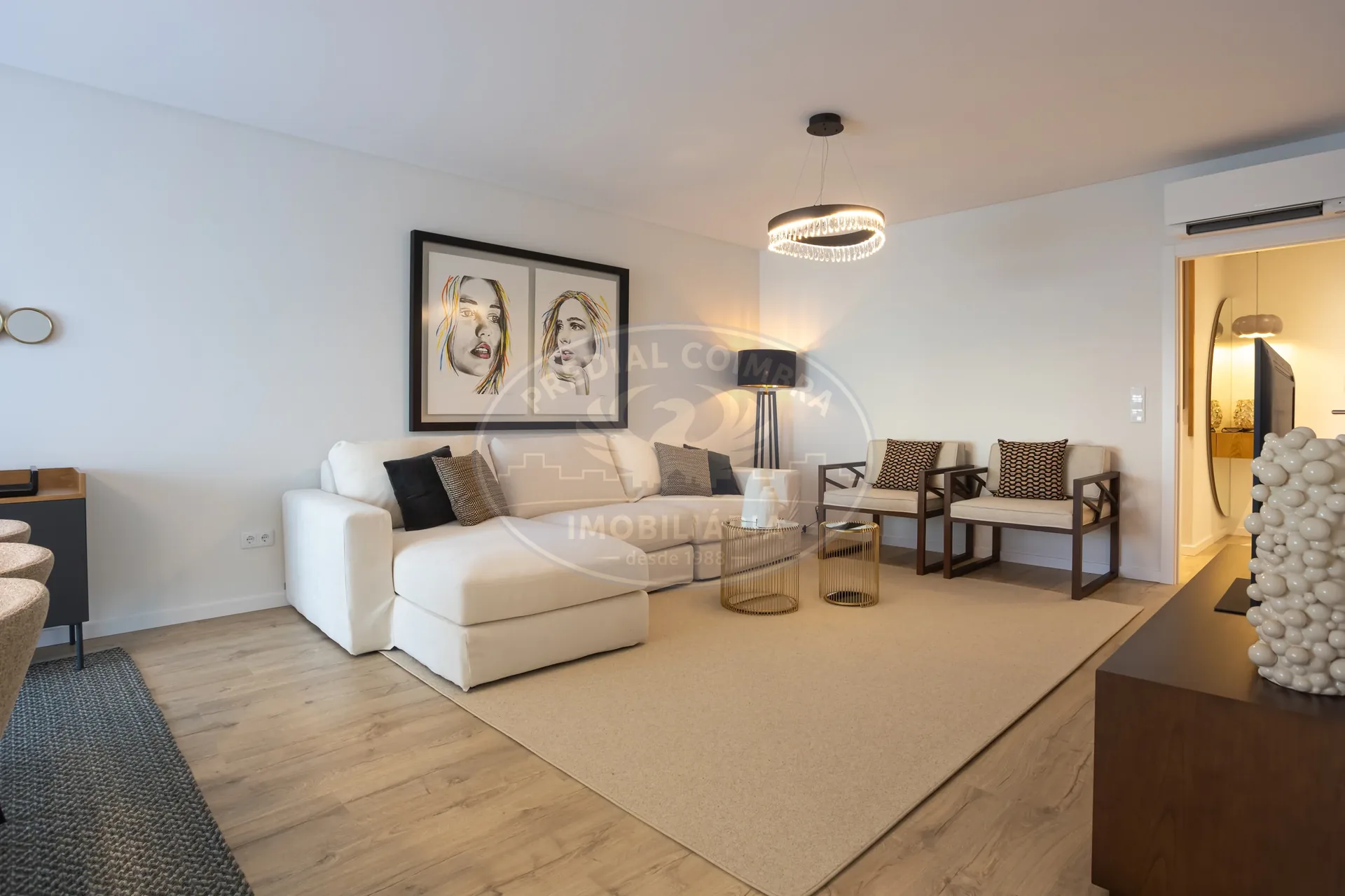 Apartamento T3+1 DUPLEX acabado de construir no Montijo