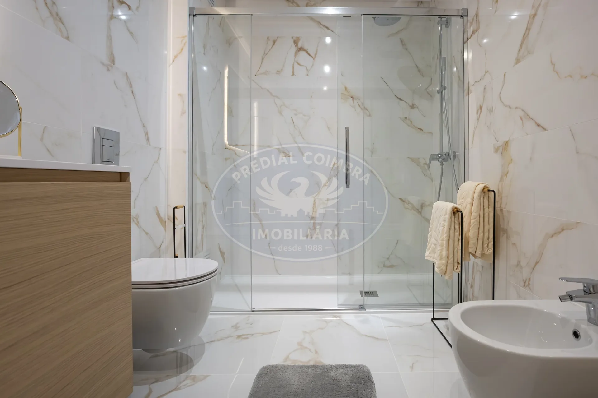 Apartamento T3+1 DUPLEX acabado de construir no Montijo