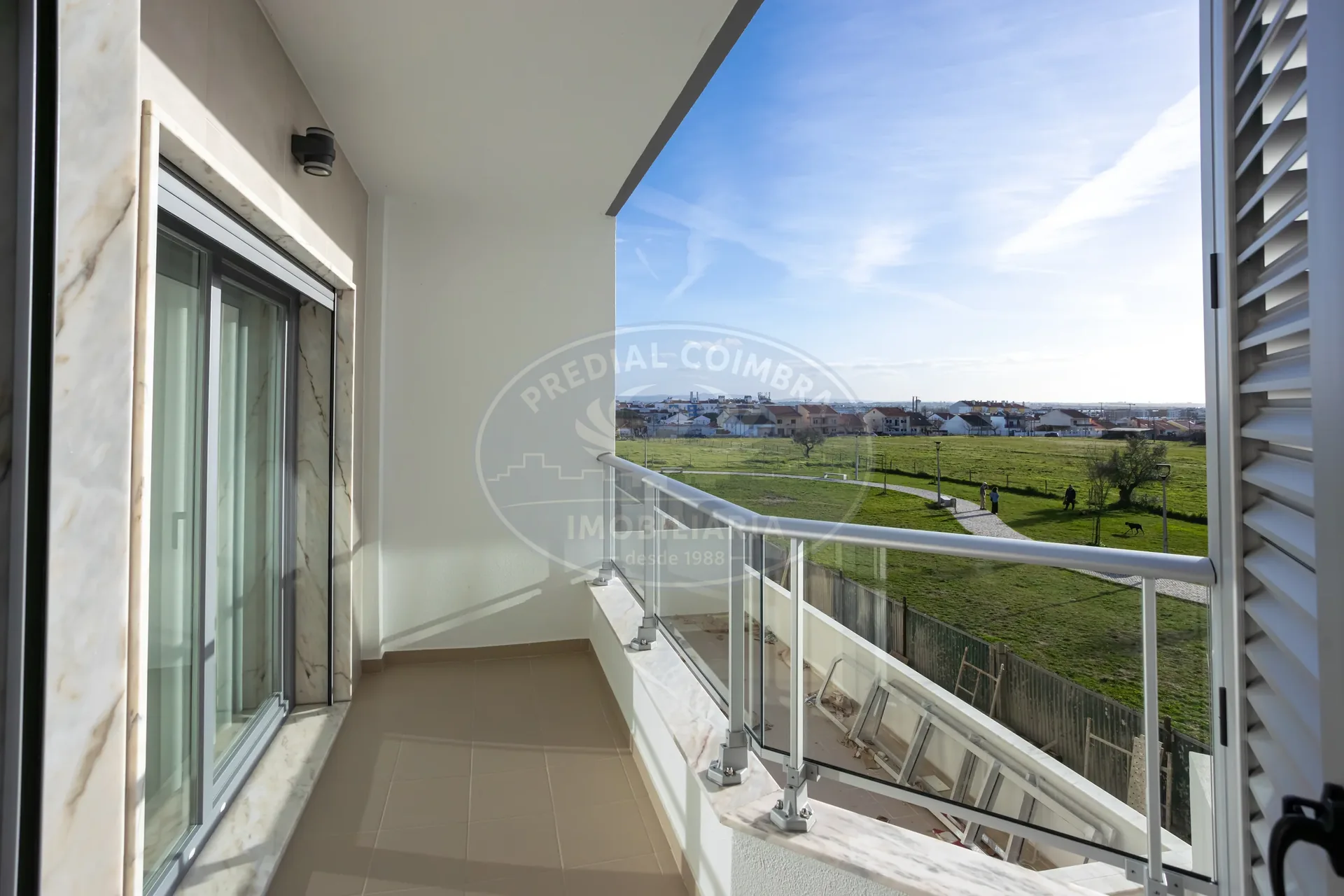 Apartamento T3+1 DUPLEX acabado de construir no Montijo