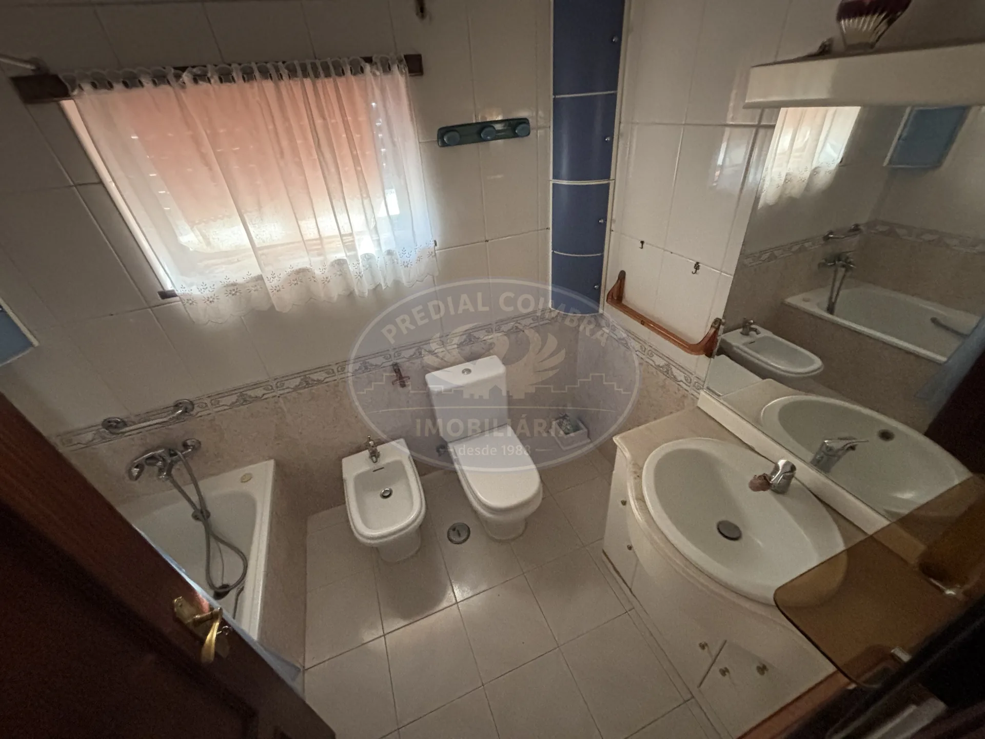 T2 Espaçoso mobilado