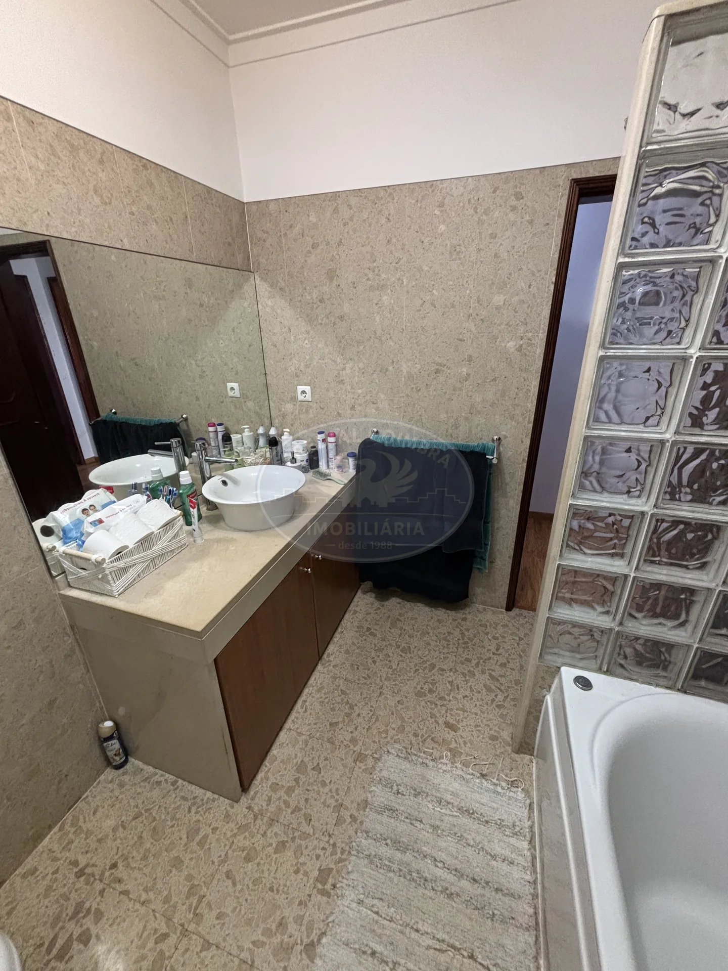 Apartamento T4 à venda no centro do Montijo