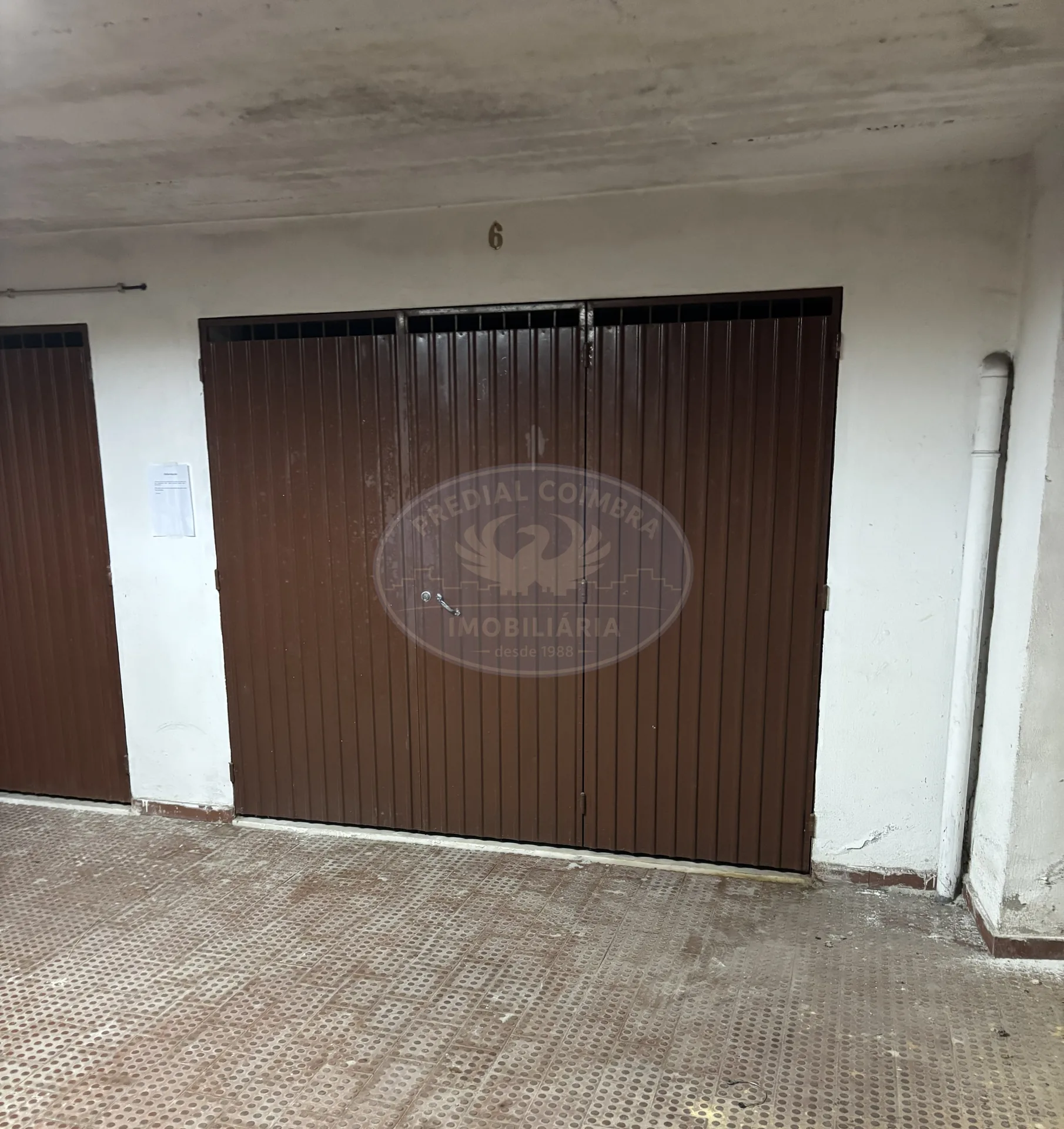 Garagem Rua Dom Augusto Pereira Coutinho