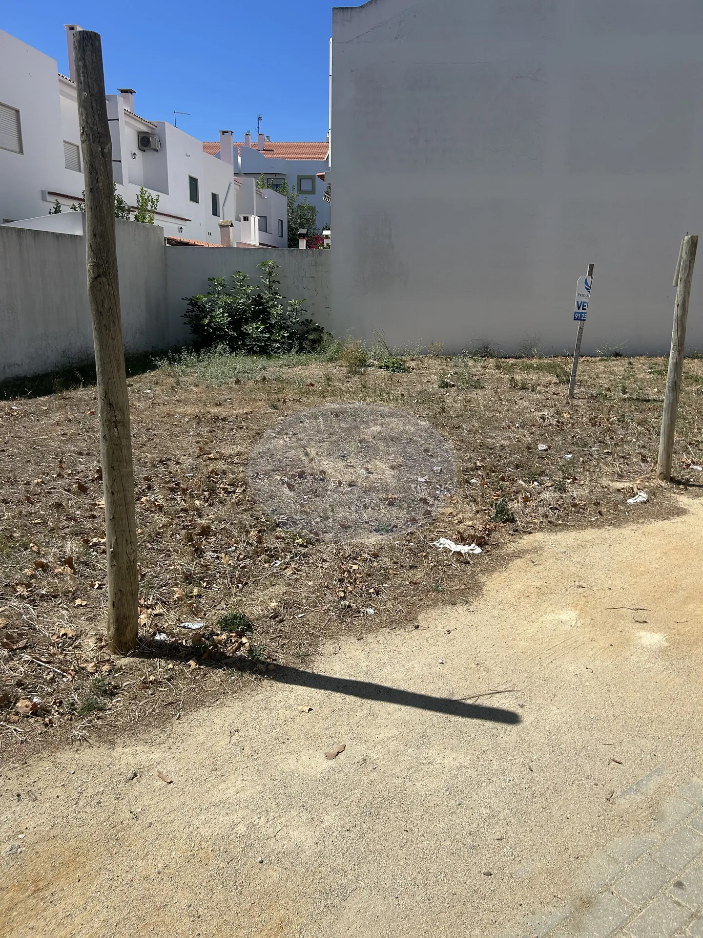 Plot of land in Quinta do Saldanha suitable for building